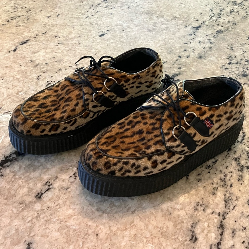 Vintage T.U.K. Leopard Creepers UK 8